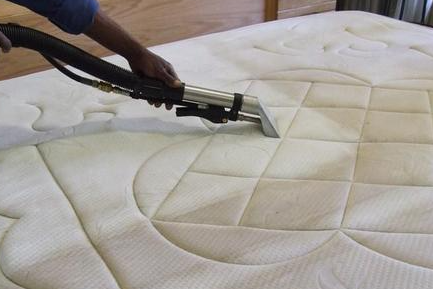 Deep Mattress Cleaning